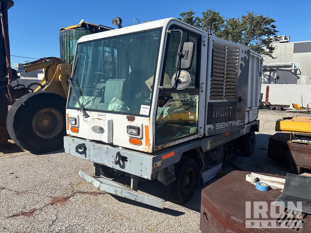 2016 Tennant Sentinel Sweeper Truck (Inoperable)