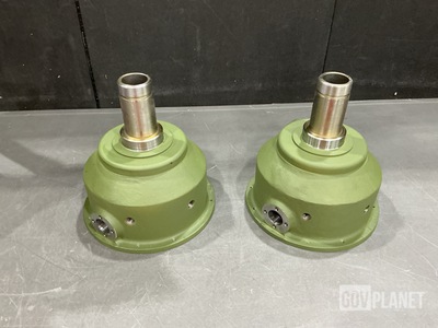(5) DeVal 3Q1143H4 Driving-Non-Driving Wheel Spindles