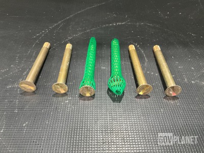 (100) NAS NAS1607-57 Shoulder Screws