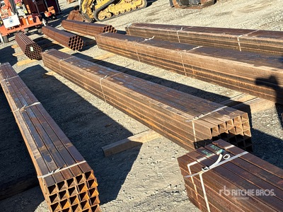 Quantity of (25) 2 1/4 sq 25' Varios metales