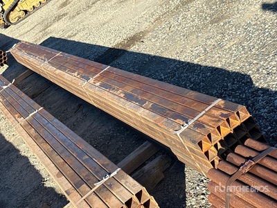 Quantity of (25) 2 1/4 sq 25' Varios metales
