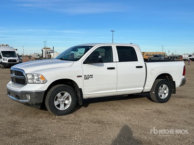 2023 Ram 1500 Classic 4x4 Crew Cab ピックアップ