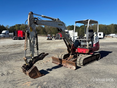2016 Takeuchi TB240 Mini Excavadora