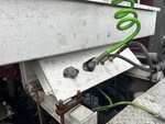 4 Underbody - Truck with 