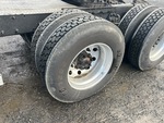 4 Underbody - Truck with 