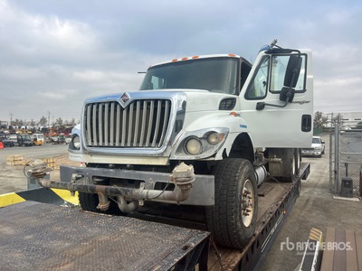 2012 International 7400 4500 gal Water Truck
