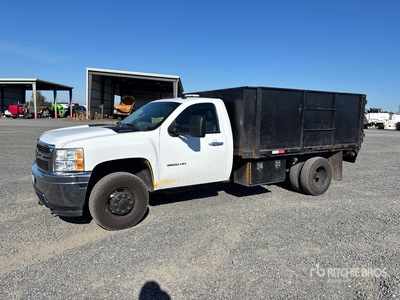 2012 Chevrolet Silverado 3500HD 4x4 フラットベッドダンプトラック