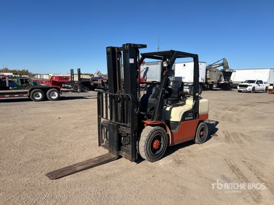2007 Nissan PF60DFMUG1F2A30D 5400 lb Cushion Tire Forklift