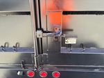 Configuration with Tailgate Latch