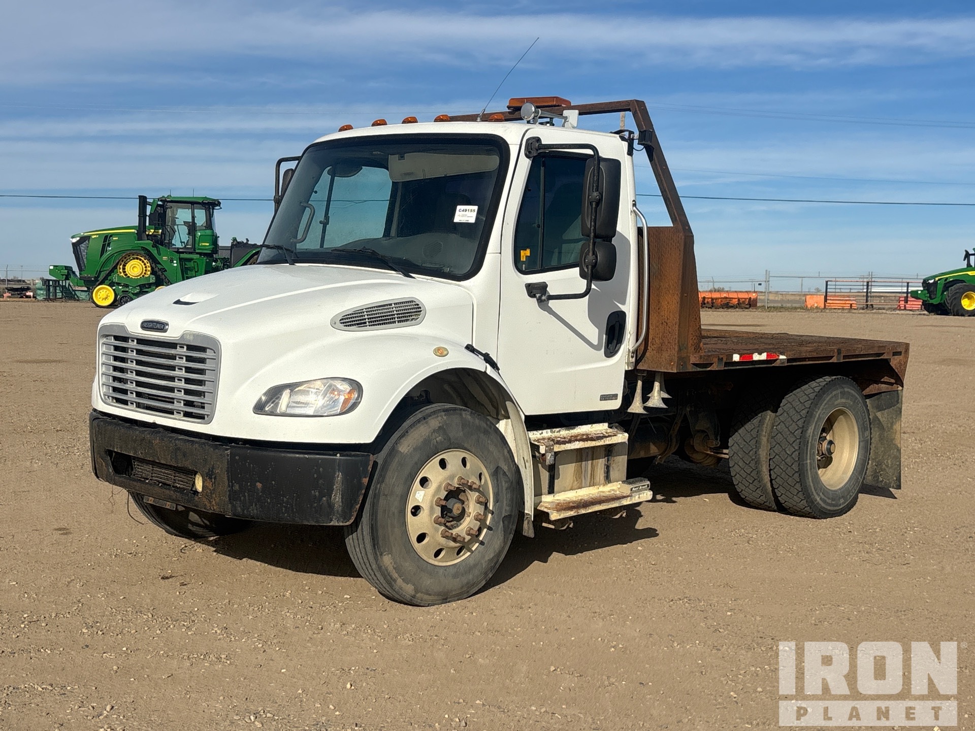 2004 Freightliner M2 106 4x2 Flatbed Truck