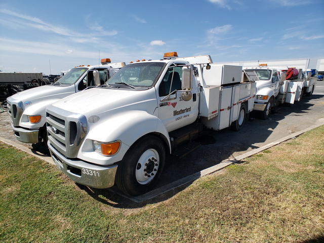 2011 Ford F-750 XL Super Duty S/A Service Truck w/ Crane