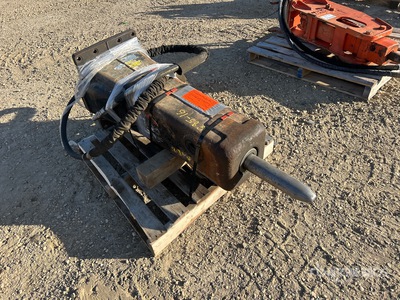 2018 Cat H80ES / 420 12 in Trituradora hidráulica (Inoperable)
