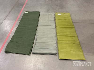 (92) Self-Inflating Sleeping Mats