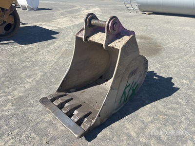 36 in Excavator Bucket
