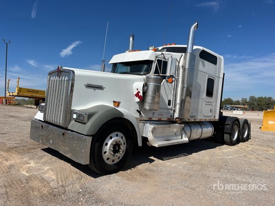 2008 Kenworth W900 6x4 T/A Sleeper Truck Tractor