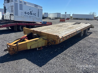 2000 Landoll L-4024 24 ft T/A Equipment Trailer