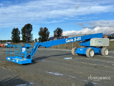 2010 Genie S-85 4WD Diesel 4WD Diesel Telescopic Boom Lift