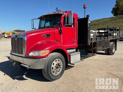 2006 Peterbilt 4x2 Flatbed Truck