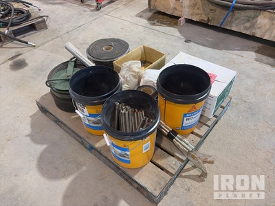 Quantity of Assorted Construction Materials その他 - 店舗 & 倉庫