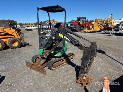 2015 John Deere 17G Mini Excavator