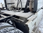 4 Underbody - Truck with 