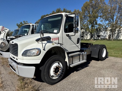 2014 Freightliner M2 4x2 Day Cab Truck Tractor