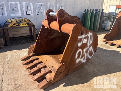 Rockland 54 in 2.4 cyd Digging Excavator Bucket - Fits John Deere 250