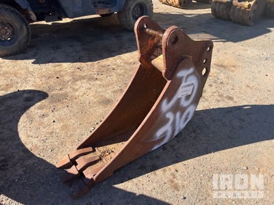 Quantity of (2) Digging Backhoe Rear Bucket - Fits JD 310