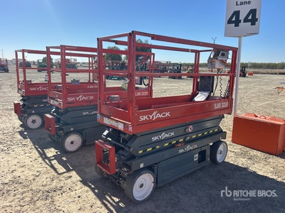 2019 Skyjack SJ3220 Electric Scissor Lift