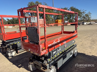 2019 Skyjack SJ3220 Electric Scissor Lift