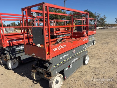 2017 Skyjack SJ3220 Electric Scissor Lift