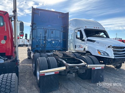 Aspect général with Image, coin arrière gauche