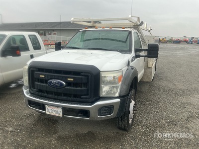 2016 Ford F-550 4x2 Service Truck