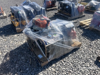 Quantity of (5) Pallets of Mobile Generators & Back Pack Blowers Groupe électrogène
