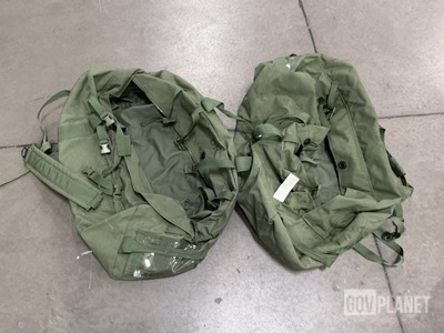 (117) Duffel Bags