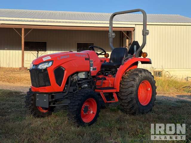 Kubota L3902HST 4WD Utility Tractor (Inoperable)