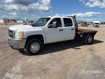 2011 Chevrolet 3500HD 4x4 Crew Cab Flatbed Truck