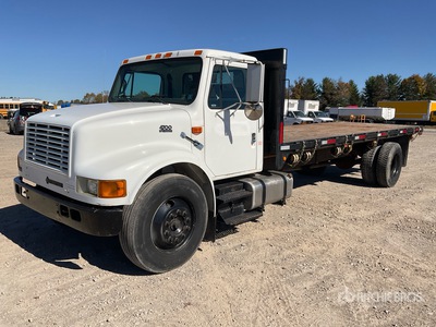 1999 International 4700 4x2 Flatbed Truck
