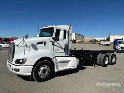 2011 Kenworth T660 6x4 Camión Portacontenedores