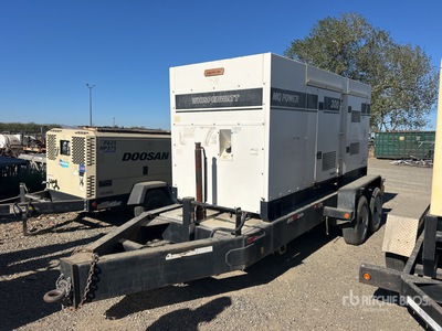 Whisperwatt DF-3300SSK4 300 kVA Mobile Generator Set