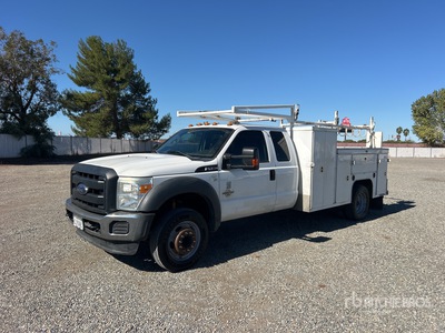 2015 Ford F-450 XL 4x2 Extended Cab Camion utilitaire