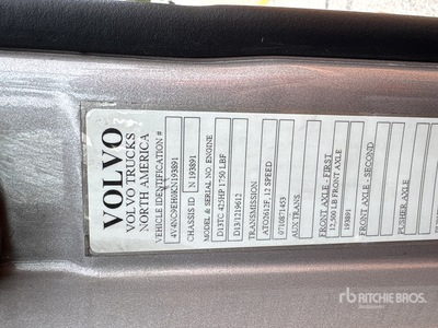 2019 Volvo VNL760 Ciągnik siodłowy T/A z kabiną sypialną
