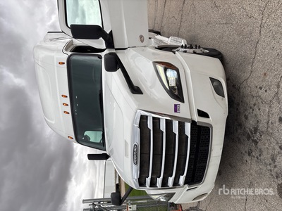 2019 Freightliner Cascadia 126 Ciągnik siodłowy T/A z kabiną sypialną