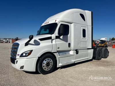 2019 Freightliner Cascadia 126 6x4 T/A Sleeper Truck Tractor