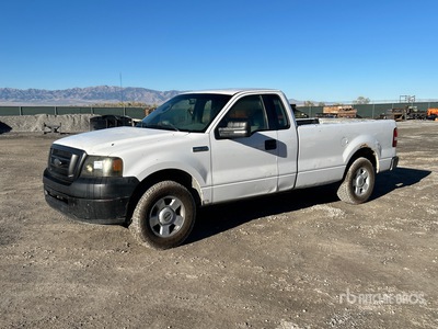 2006 Ford F-150 XL 4x2 Pickup