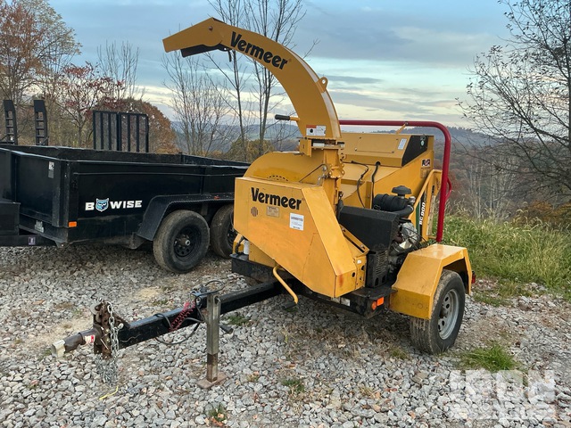 2020 Vermeer BC900XL Tow-Behind Wood Chipper
