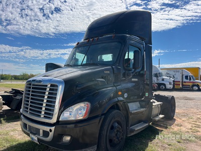 2017 Freightliner Cascadia 113 4x2 Tracteur Routier