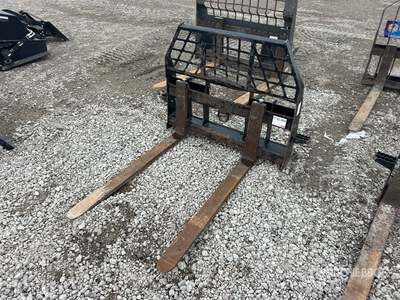 John Deere AT492257 48 in Skid Steer Forks