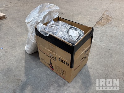 Quantity of Self Adhesive Foam Seal その他 - 店舗 & 倉庫 (Unused)