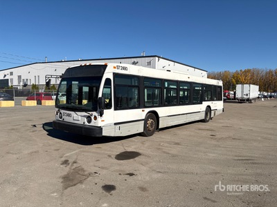2006 Novabus LFS L1293 4x2 28-Seat Transit Bus
